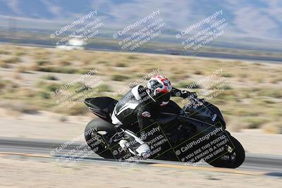 media/Oct-26-2025-Race Pace (Sun) [[c1447ca738]]/Verified/1-Turn 9 Inside (930am)/